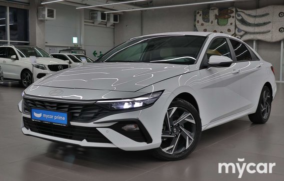 Hyundai Elantra 2023