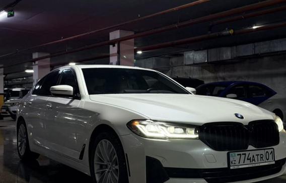 BMW 5 серия 2021
