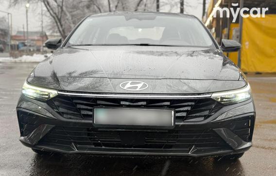 Hyundai Elantra 2025