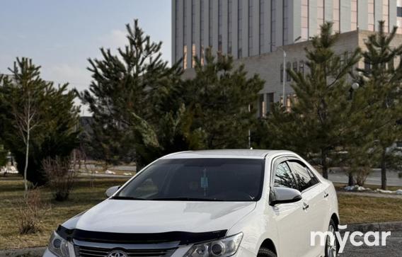 Toyota Camry 2014