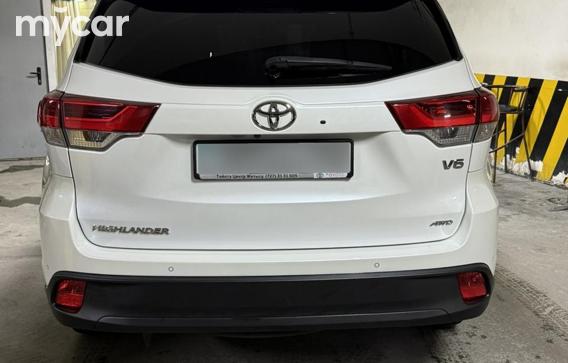 Toyota Highlander 2019