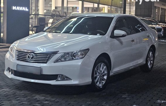 Toyota Camry 2014