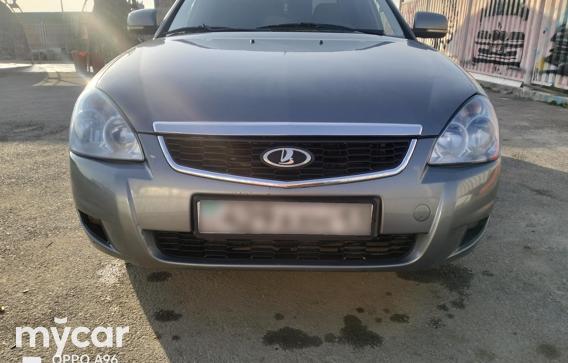 LADA Priora 2013