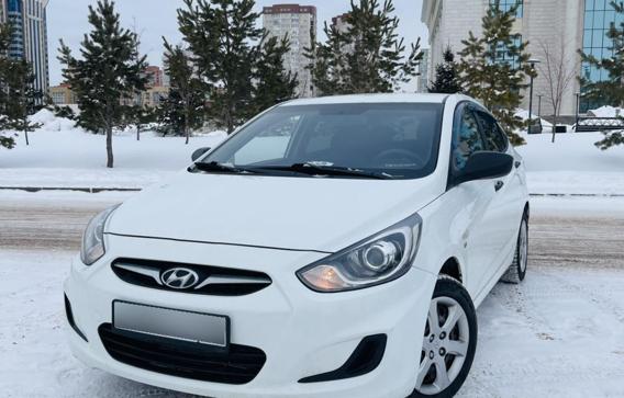 Hyundai Accent 2012