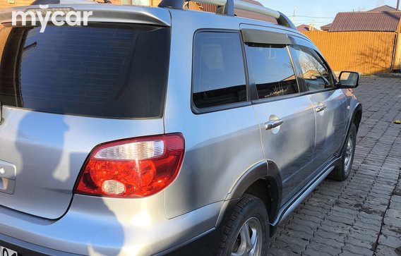 Mitsubishi Outlander 2004