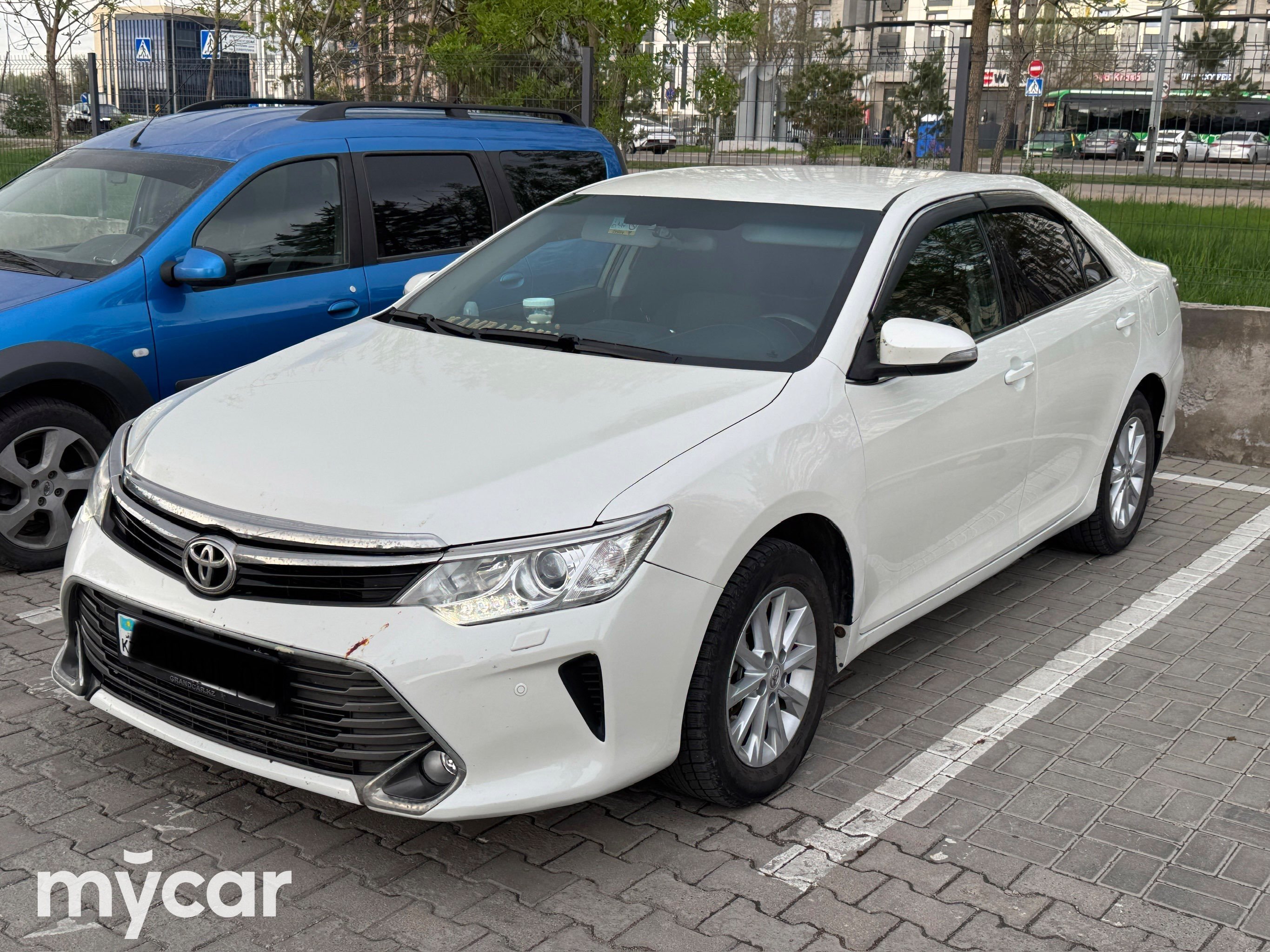 Toyota Camry 2016