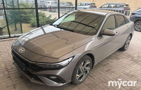 Hyundai Elantra 2024