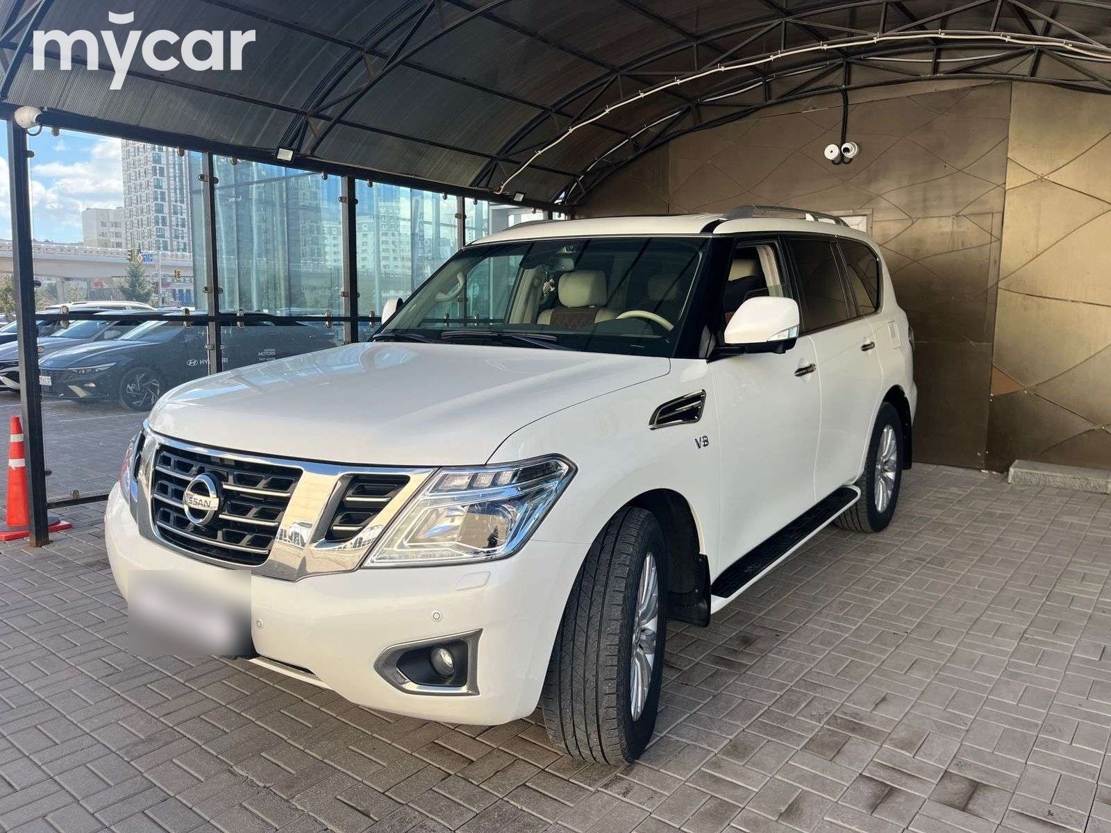 Nissan Patrol 2014