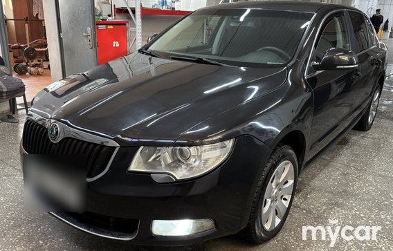 Skoda Superb 2011