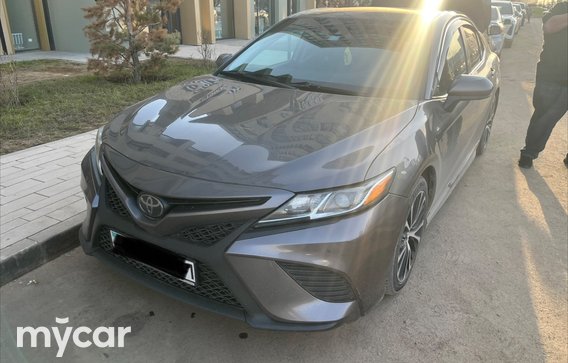 Toyota Camry 2020
