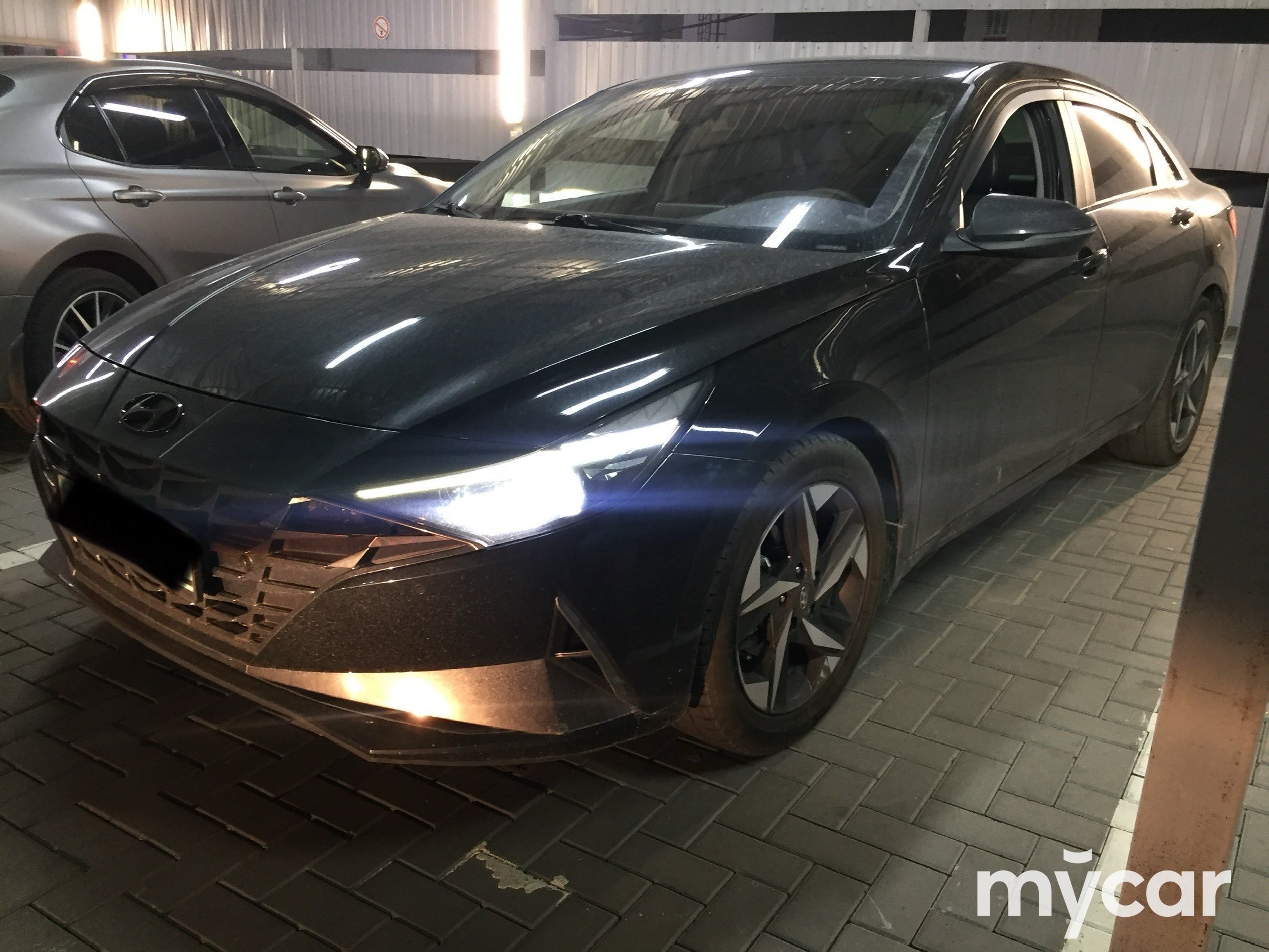 Hyundai Elantra 2022