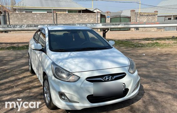 Hyundai Accent 2013