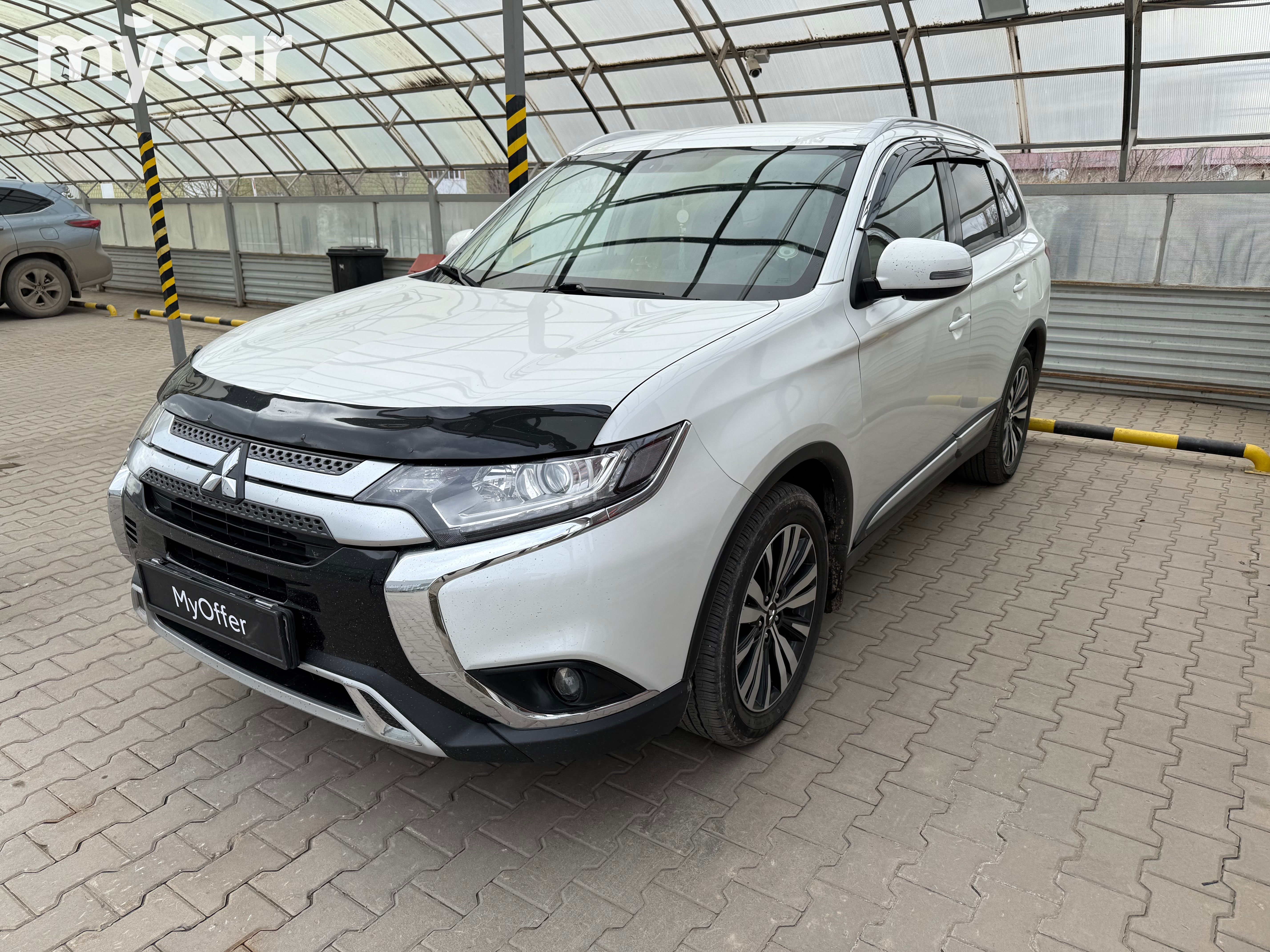 Mitsubishi Outlander 2019
