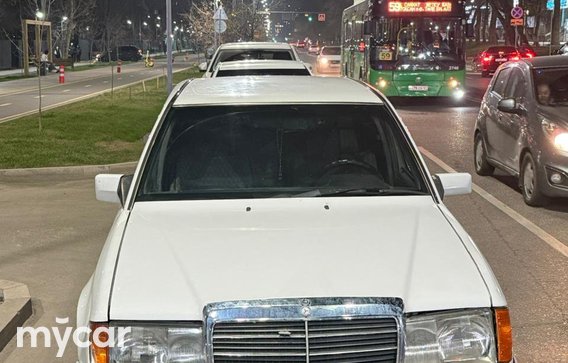 Mercedes-Benz E-Класс 1990