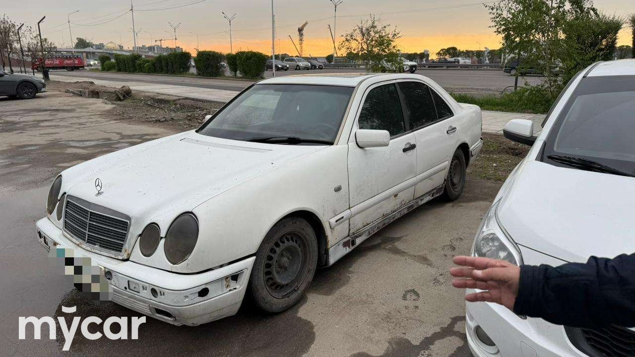 Mercedes-Benz E-Класс 1995