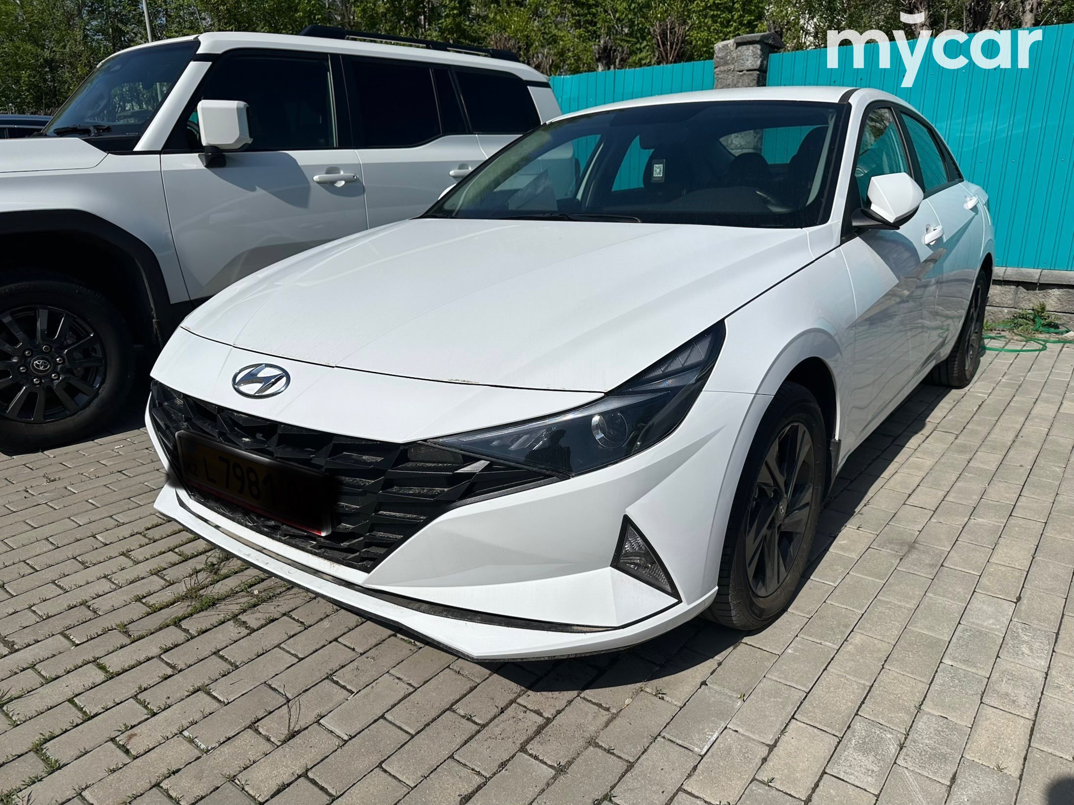 Hyundai Elantra 2023
