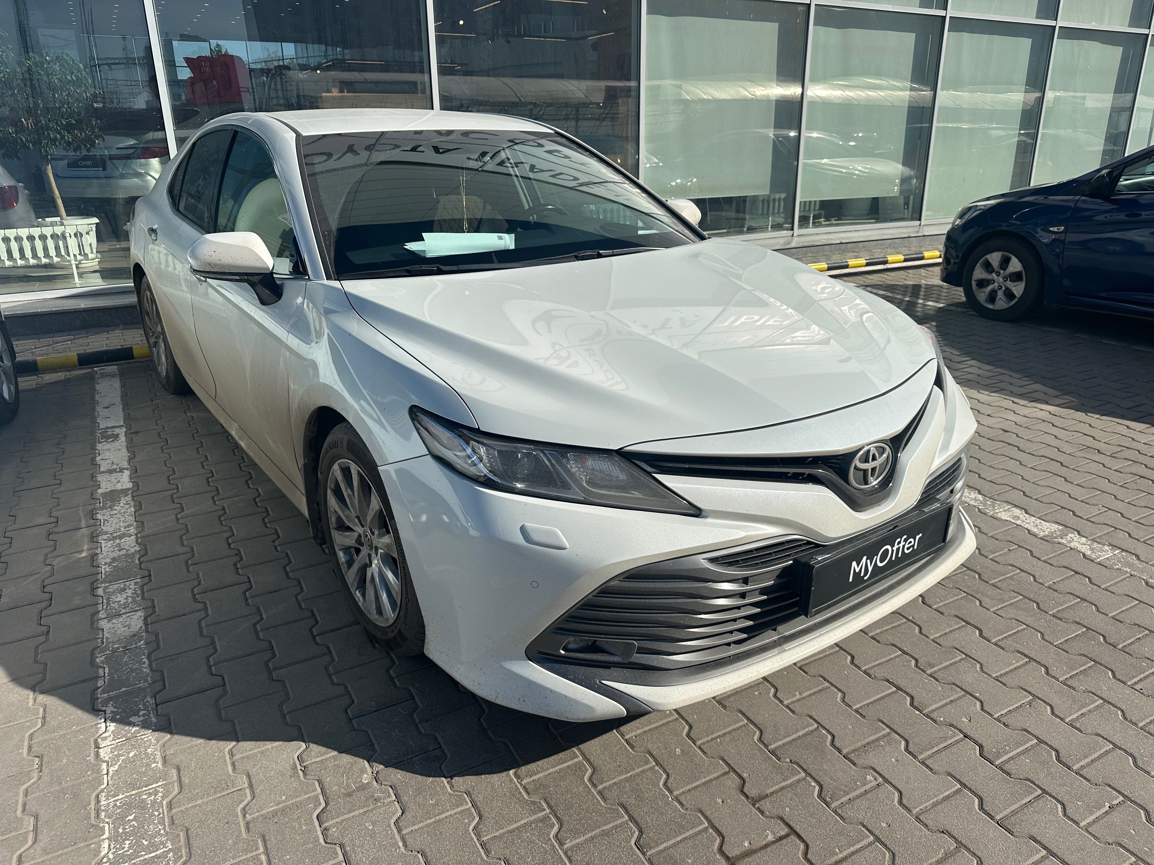 Toyota Camry 2018