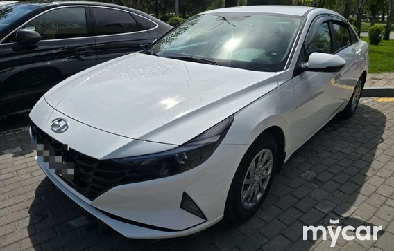 Hyundai Elantra 2021