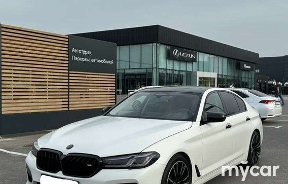 BMW 5 серия 2021