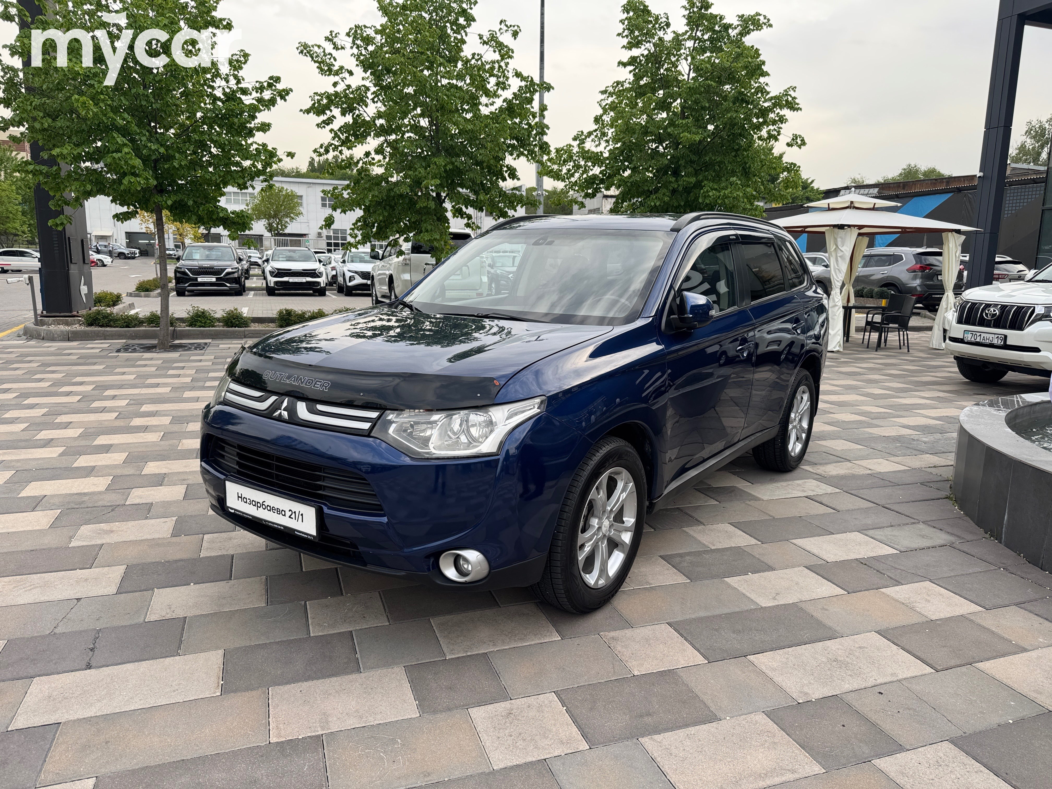 Mitsubishi Outlander 2013