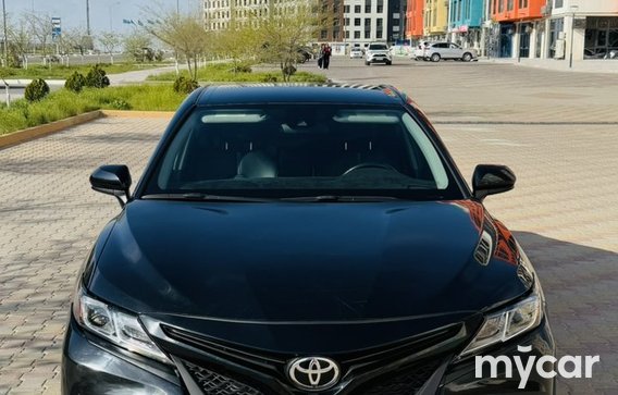 Toyota Camry 2020