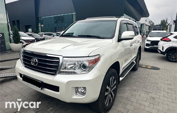 Toyota Land Cruiser 2013