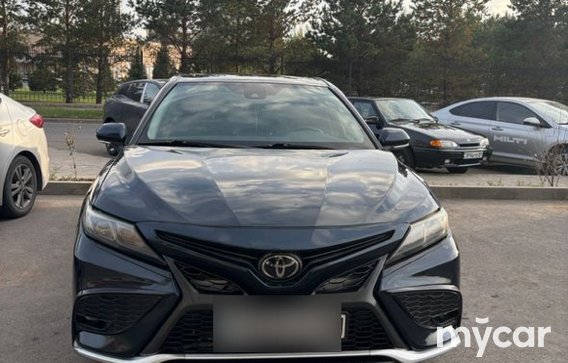 Toyota Camry 2021