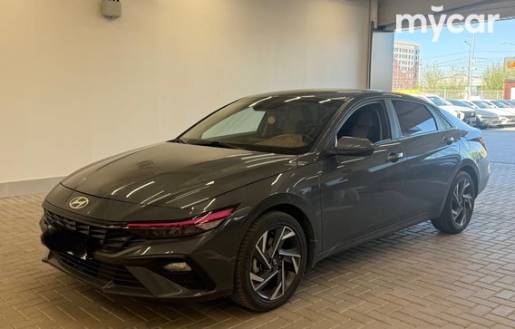 Hyundai Elantra 2023