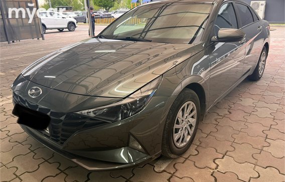 Hyundai Elantra 2023