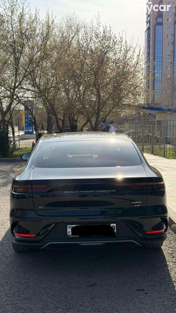 BYD Han 2025