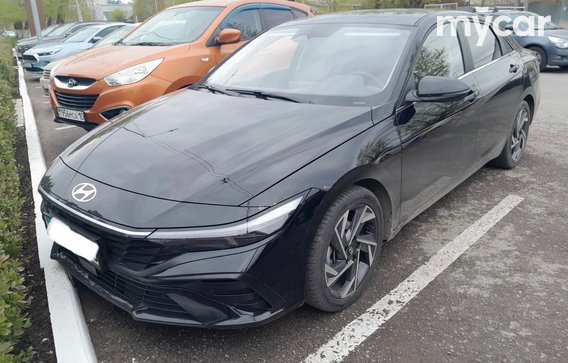 Hyundai Elantra 2024