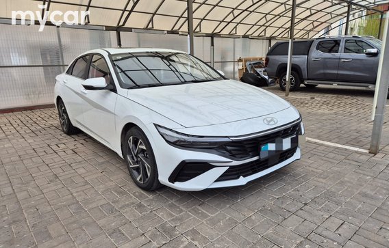 Hyundai Elantra 2024
