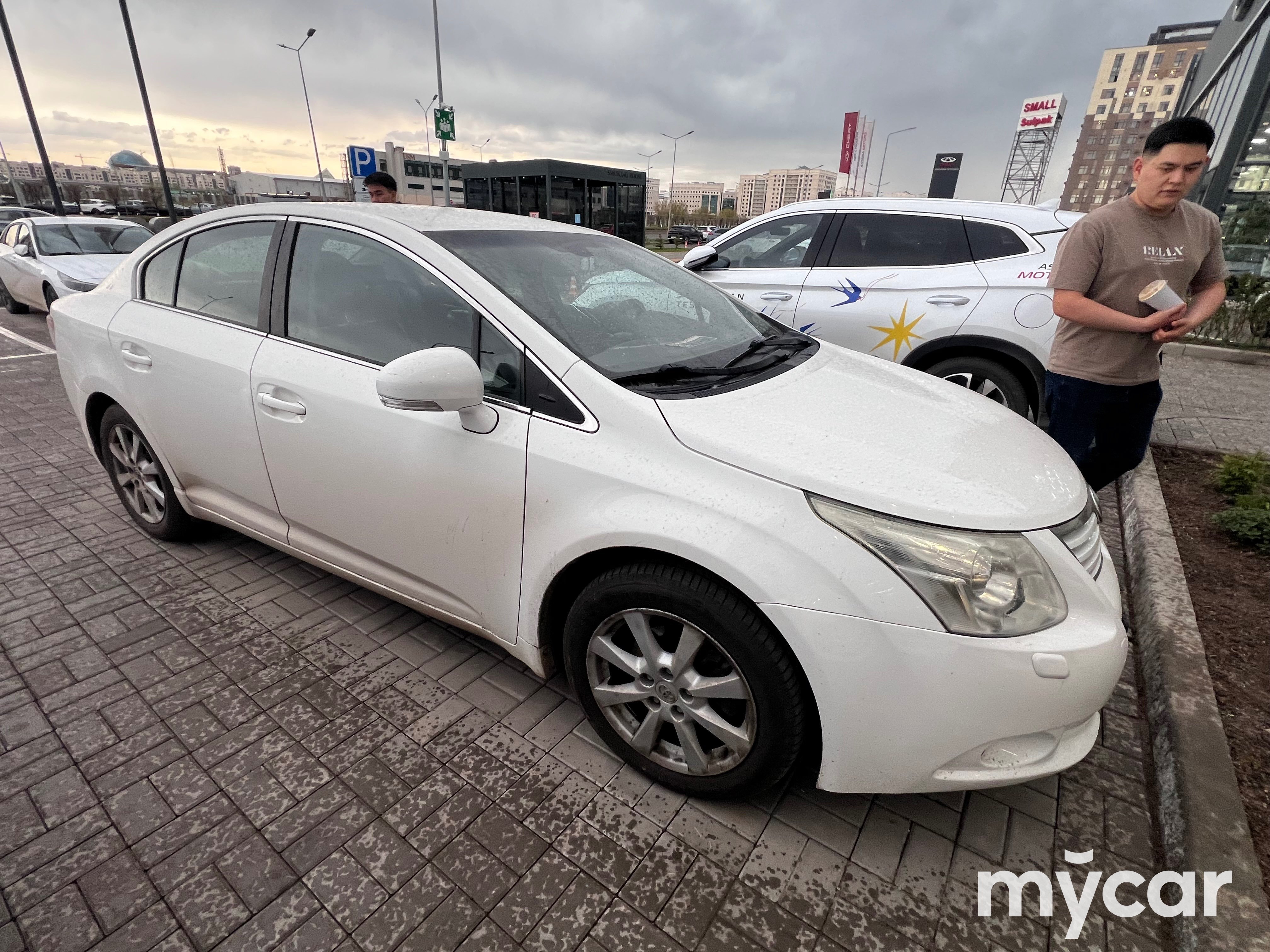 Toyota Avensis 2011