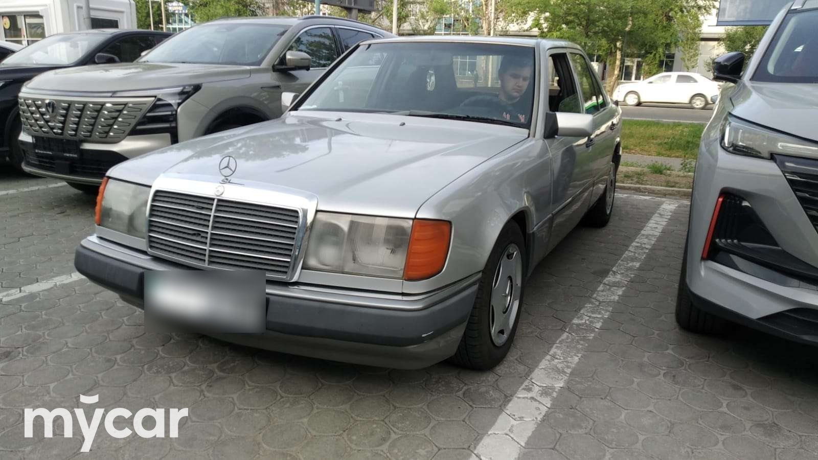 Mercedes-Benz E-Класс 1990