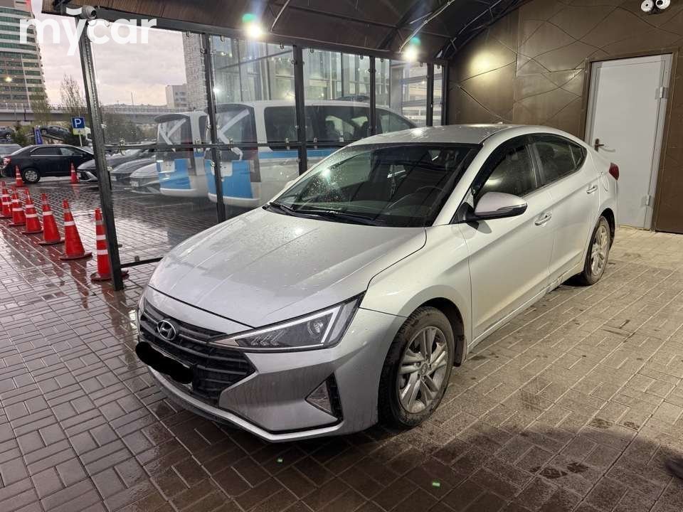 Hyundai Elantra 2019