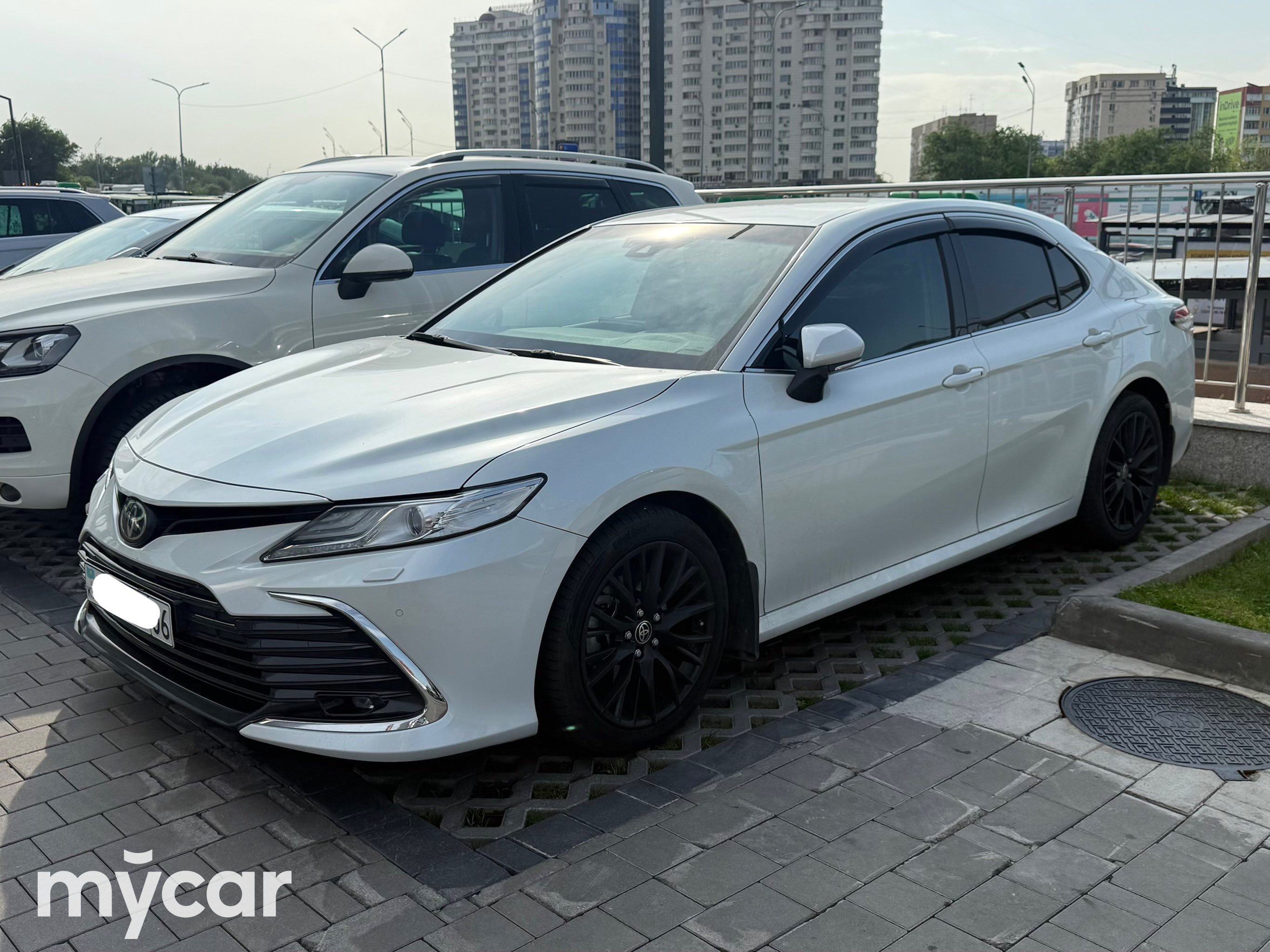 Toyota Camry 2021