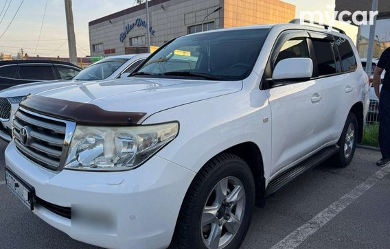 Toyota Land Cruiser 2011