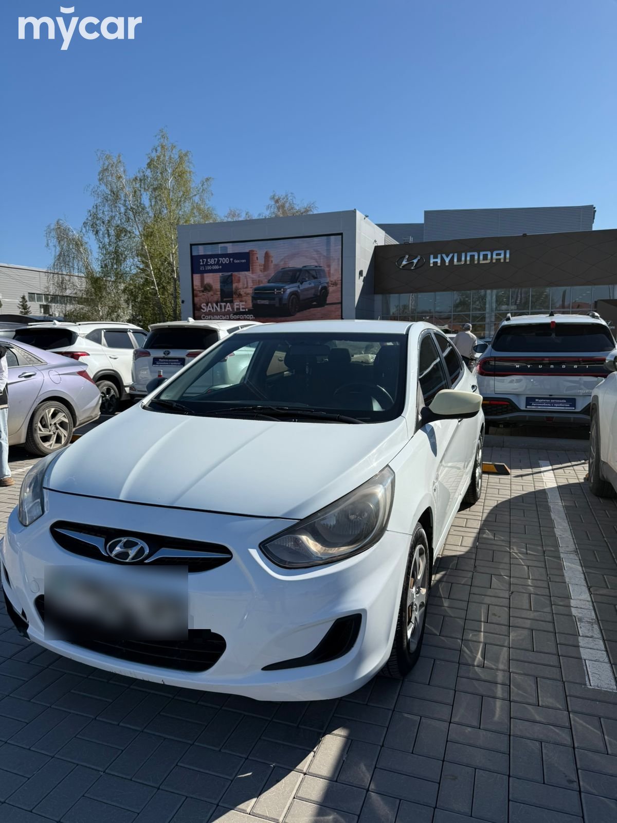 Hyundai Accent 2013
