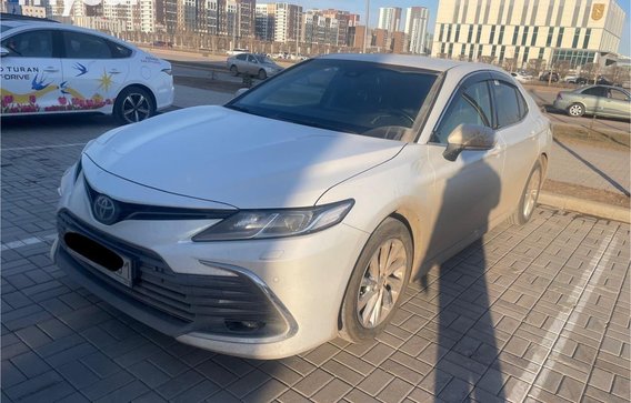Toyota Camry 2023