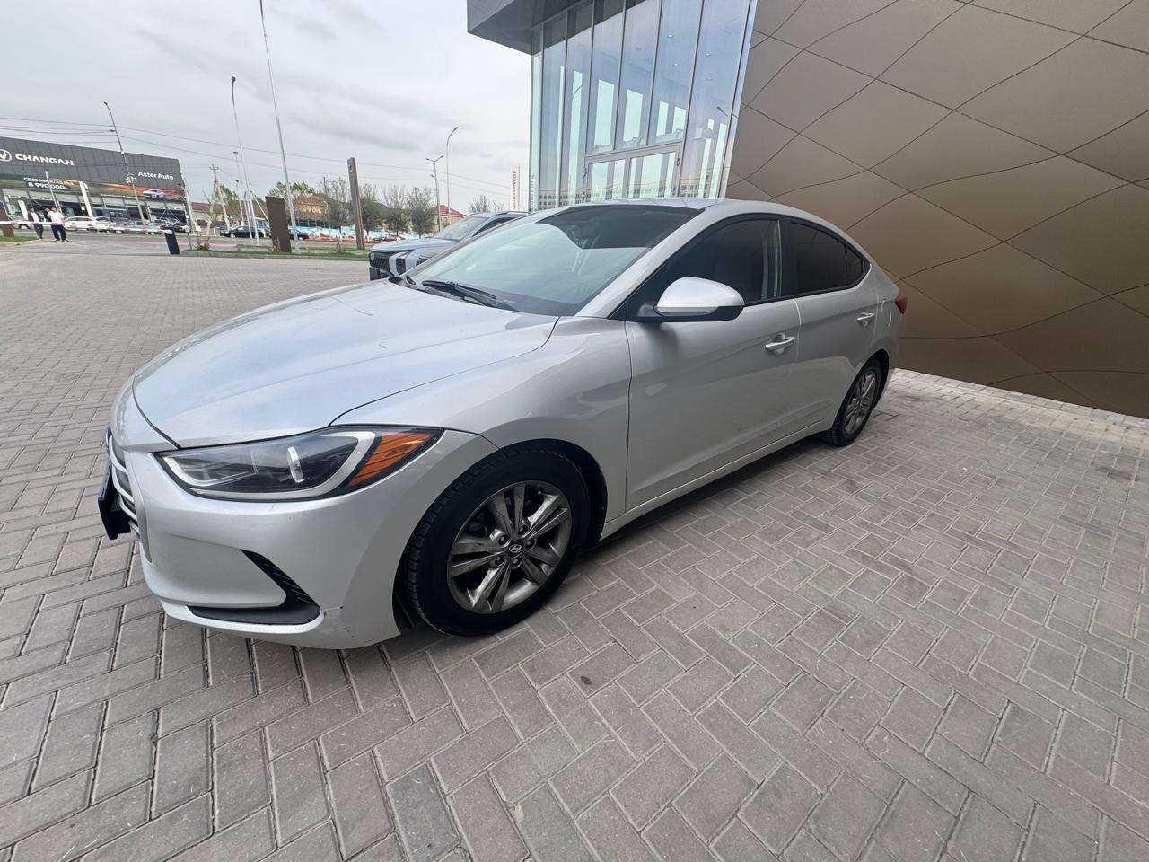Hyundai Elantra 2017