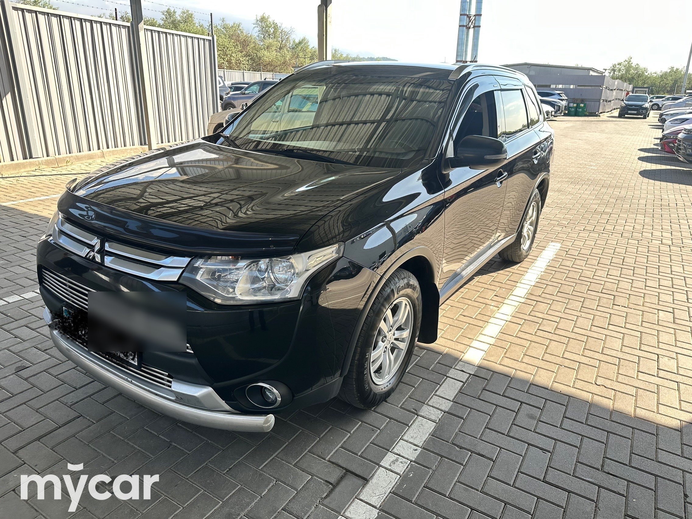 Mitsubishi Outlander 2015