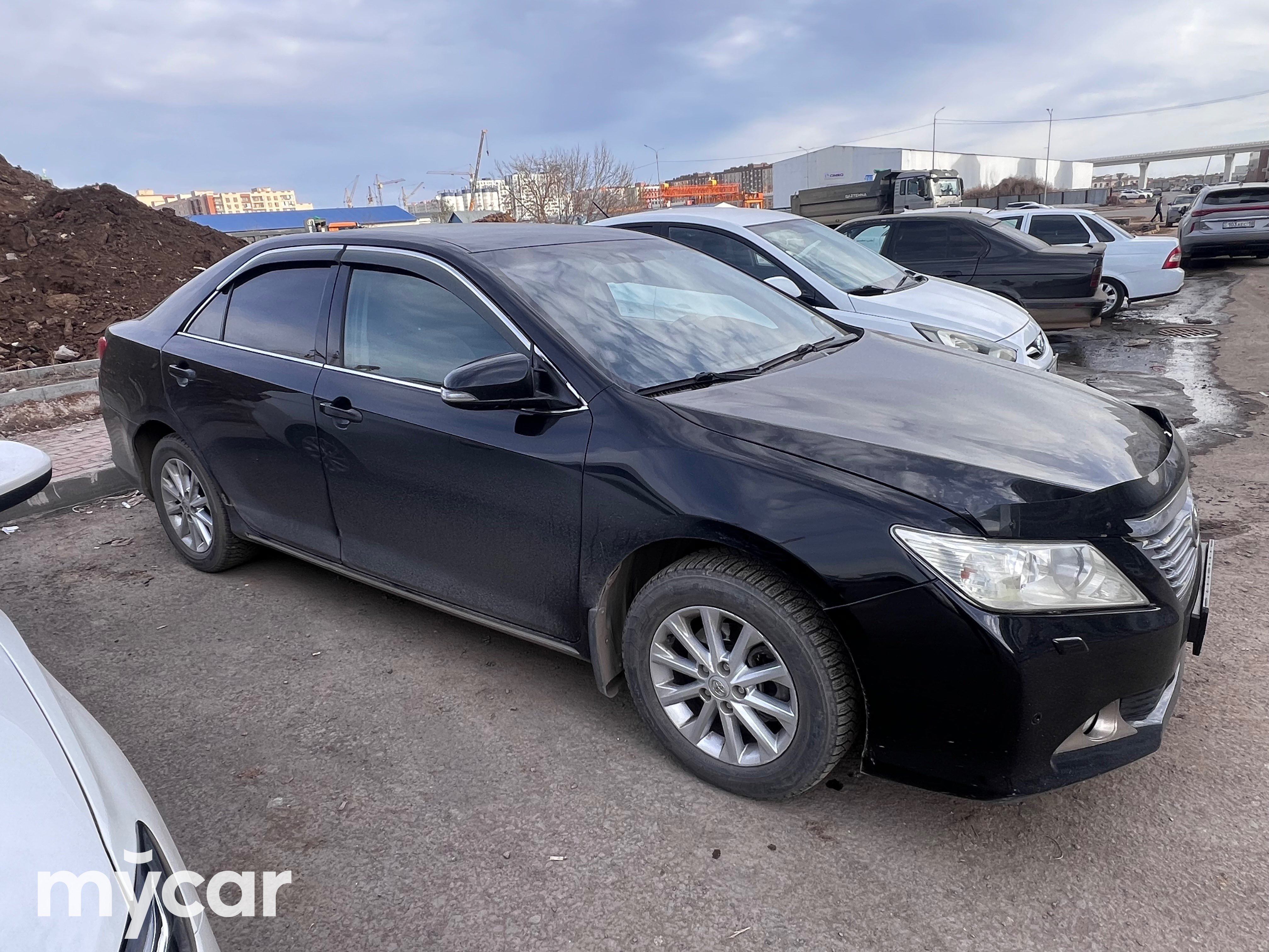 Toyota Camry 2014
