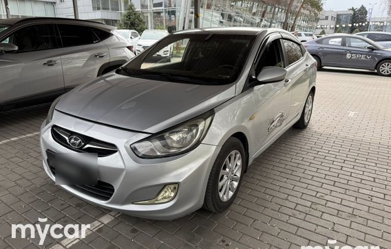 Hyundai Solaris 2011