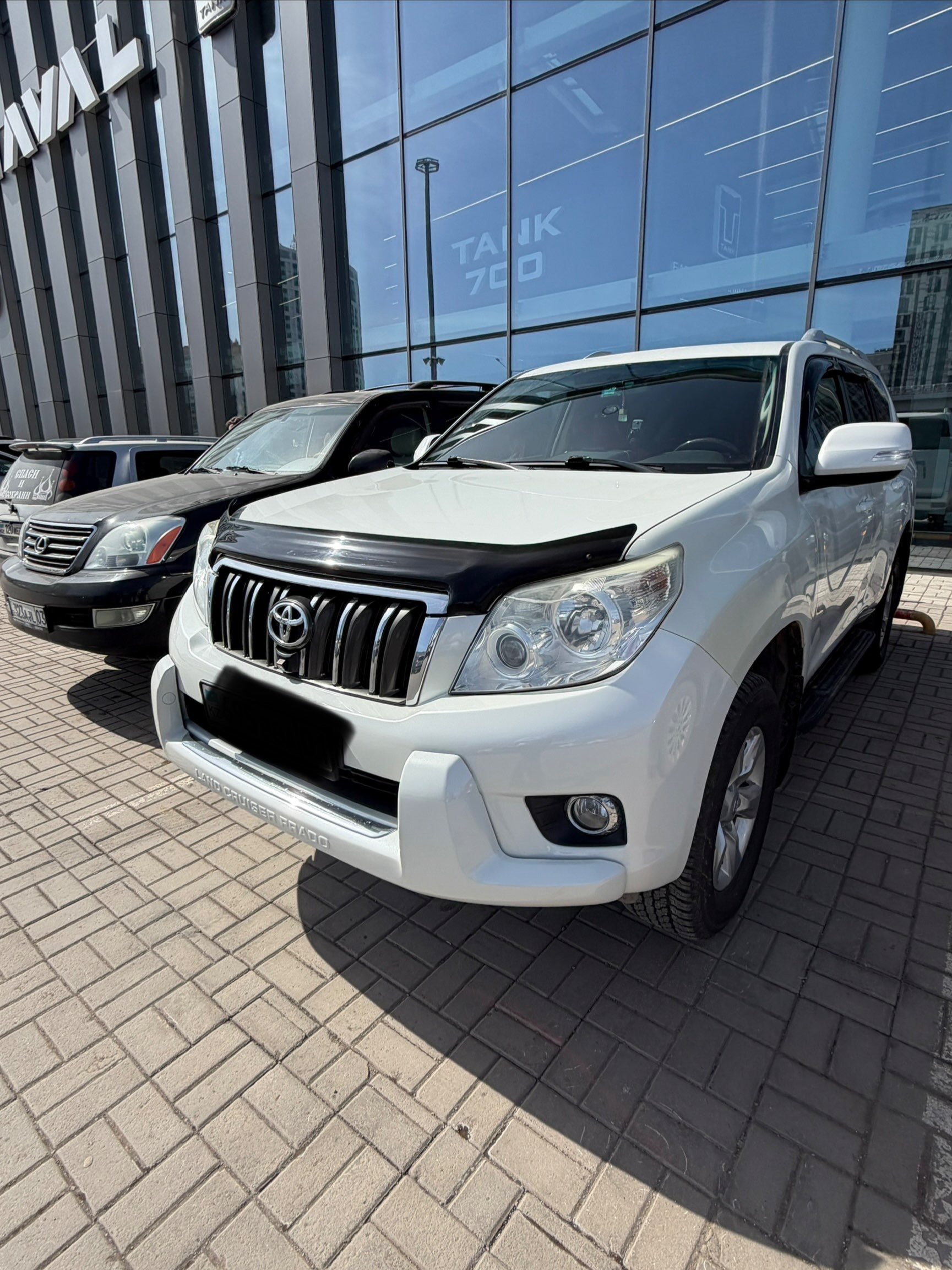 Toyota Land Cruiser Prado 2013