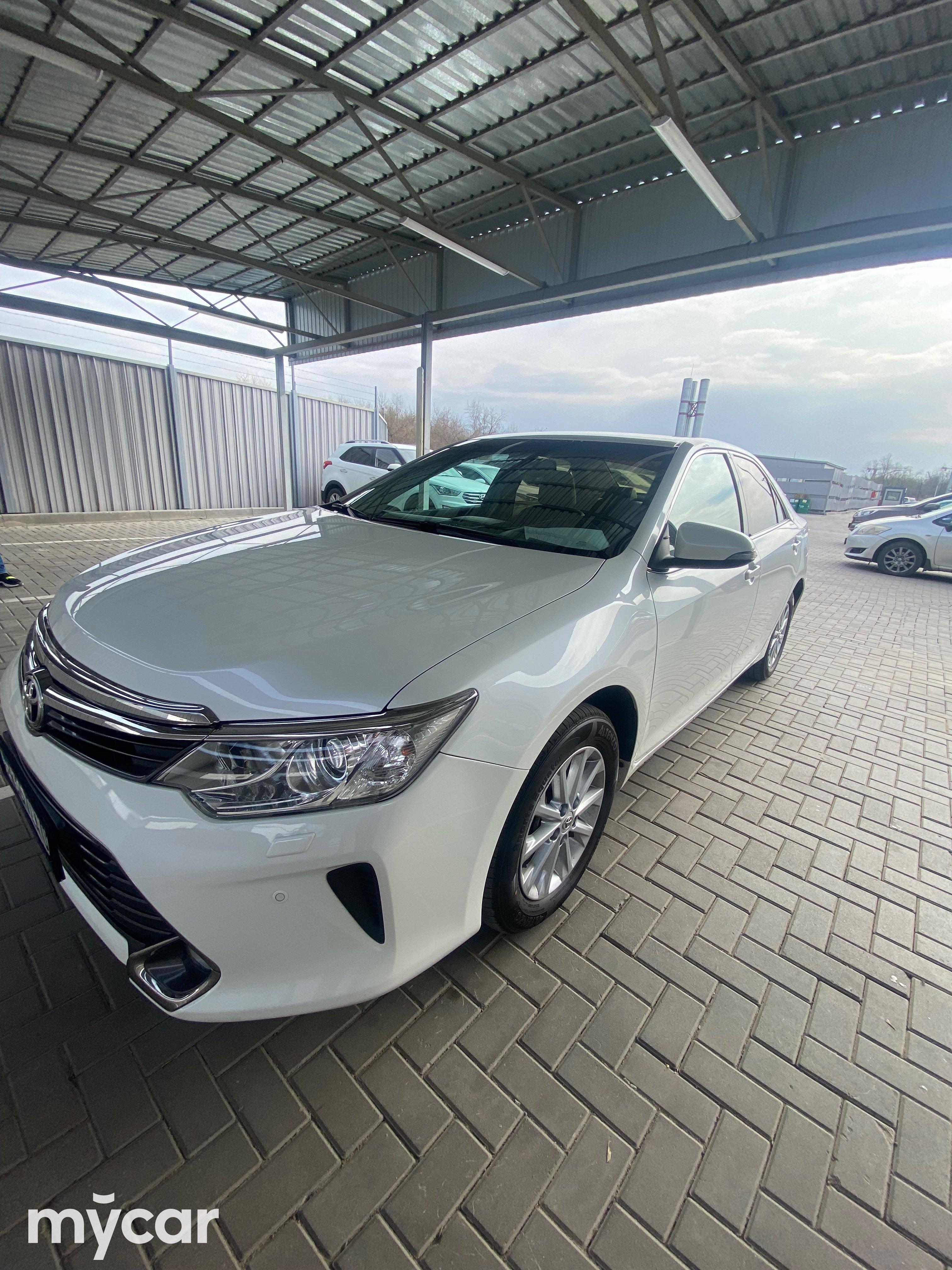 Toyota Camry 2015