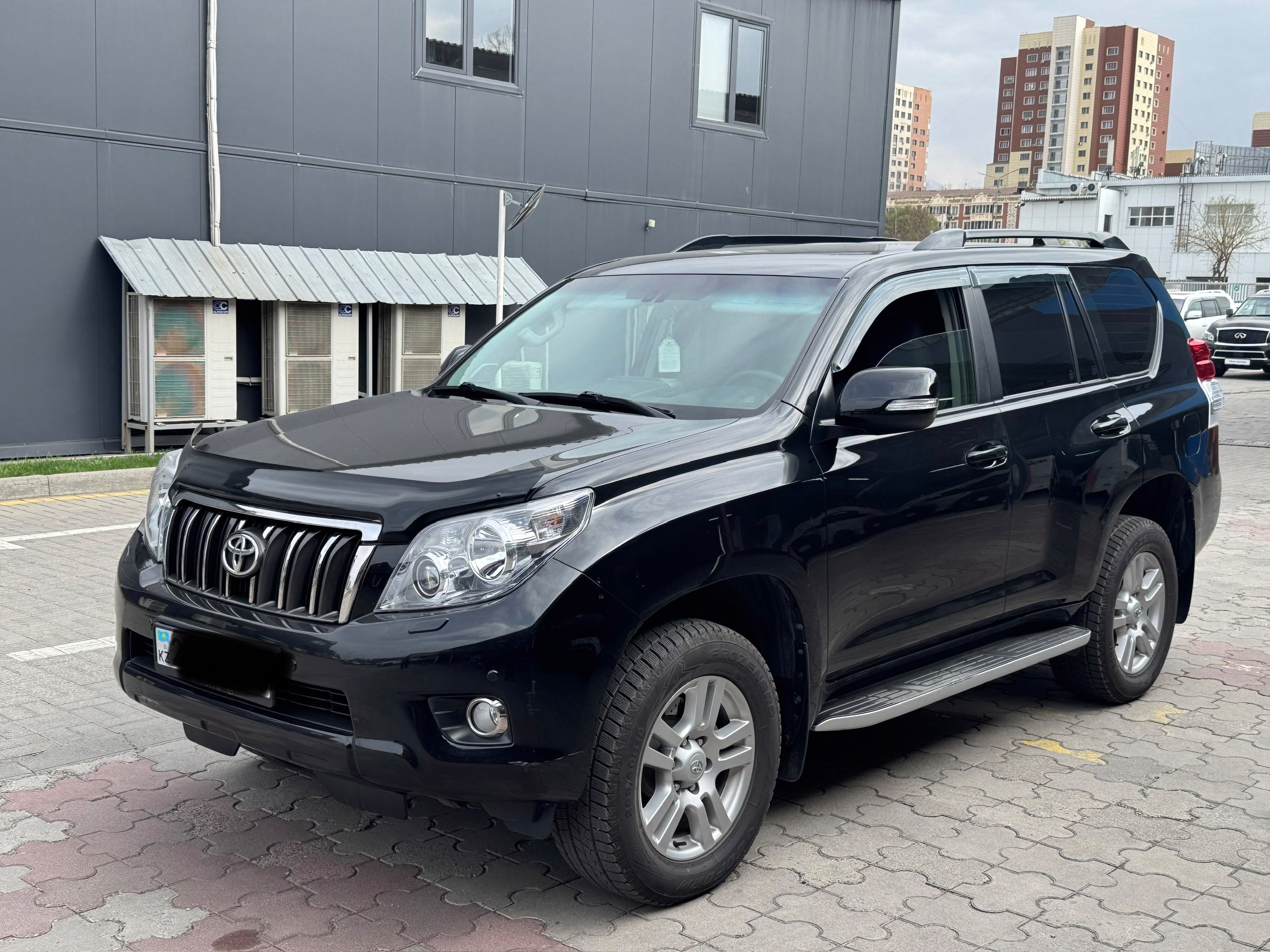 Toyota Land Cruiser Prado 2013
