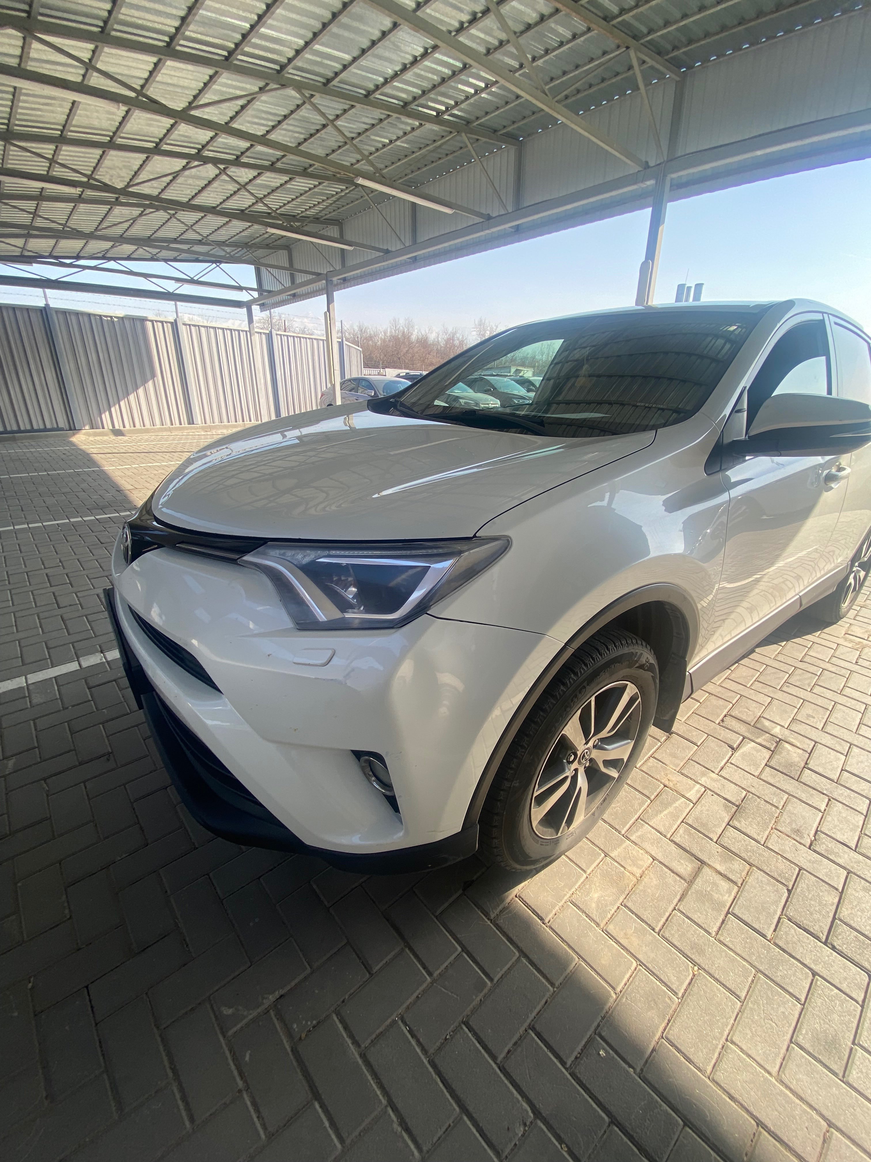 Toyota RAV4 2016