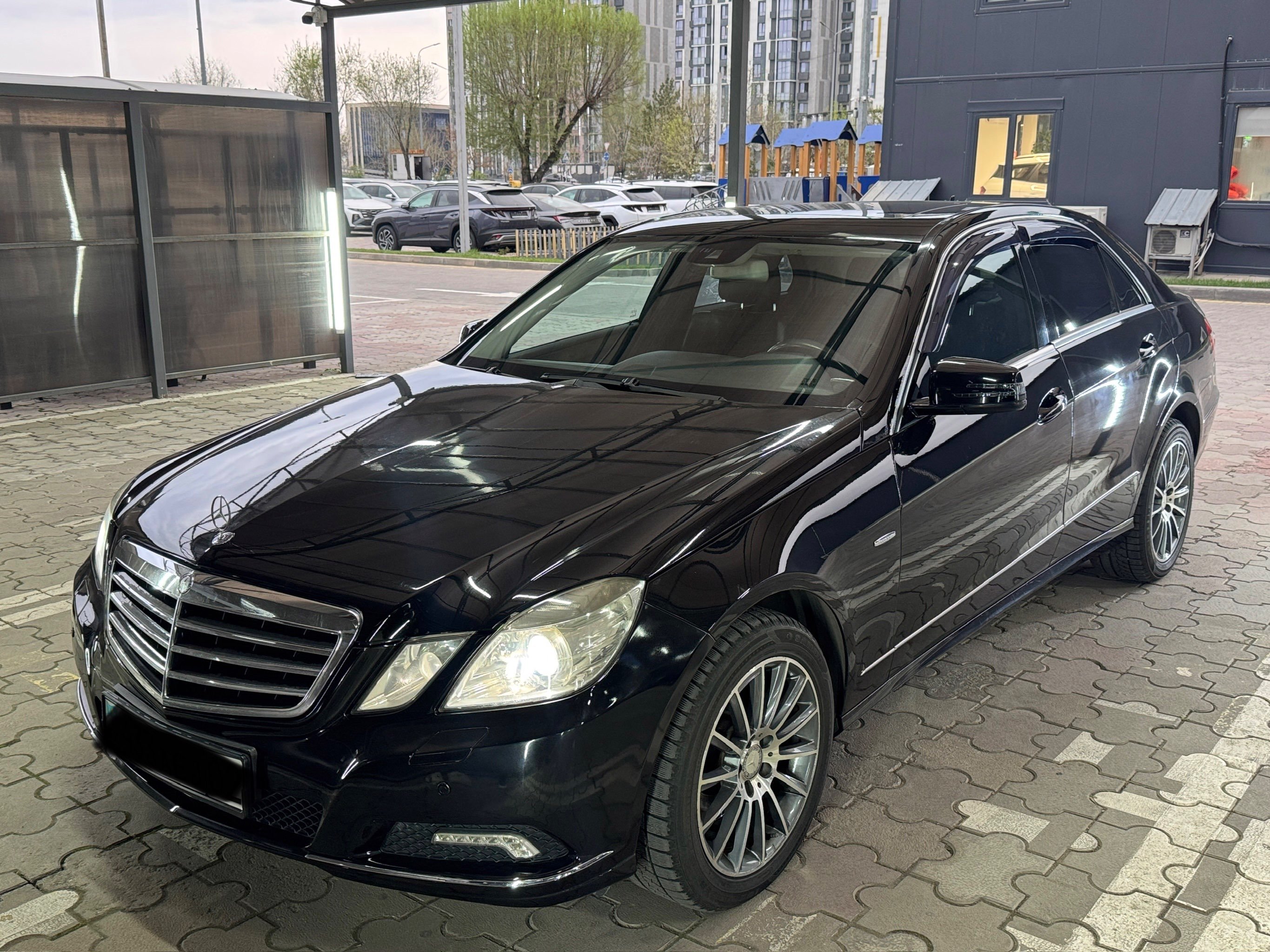 Mercedes-Benz E-Класс 2009