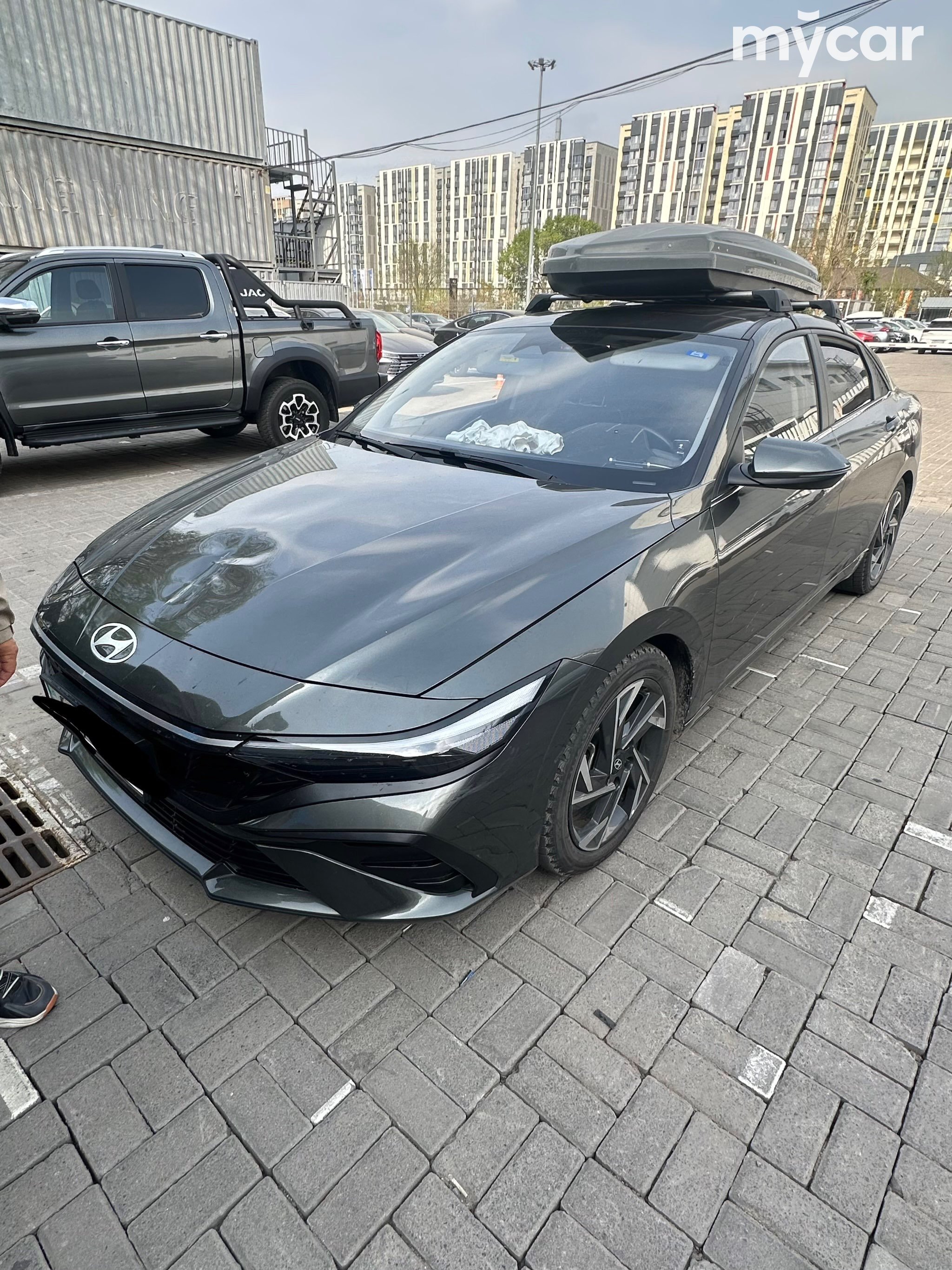 Hyundai Elantra 2023