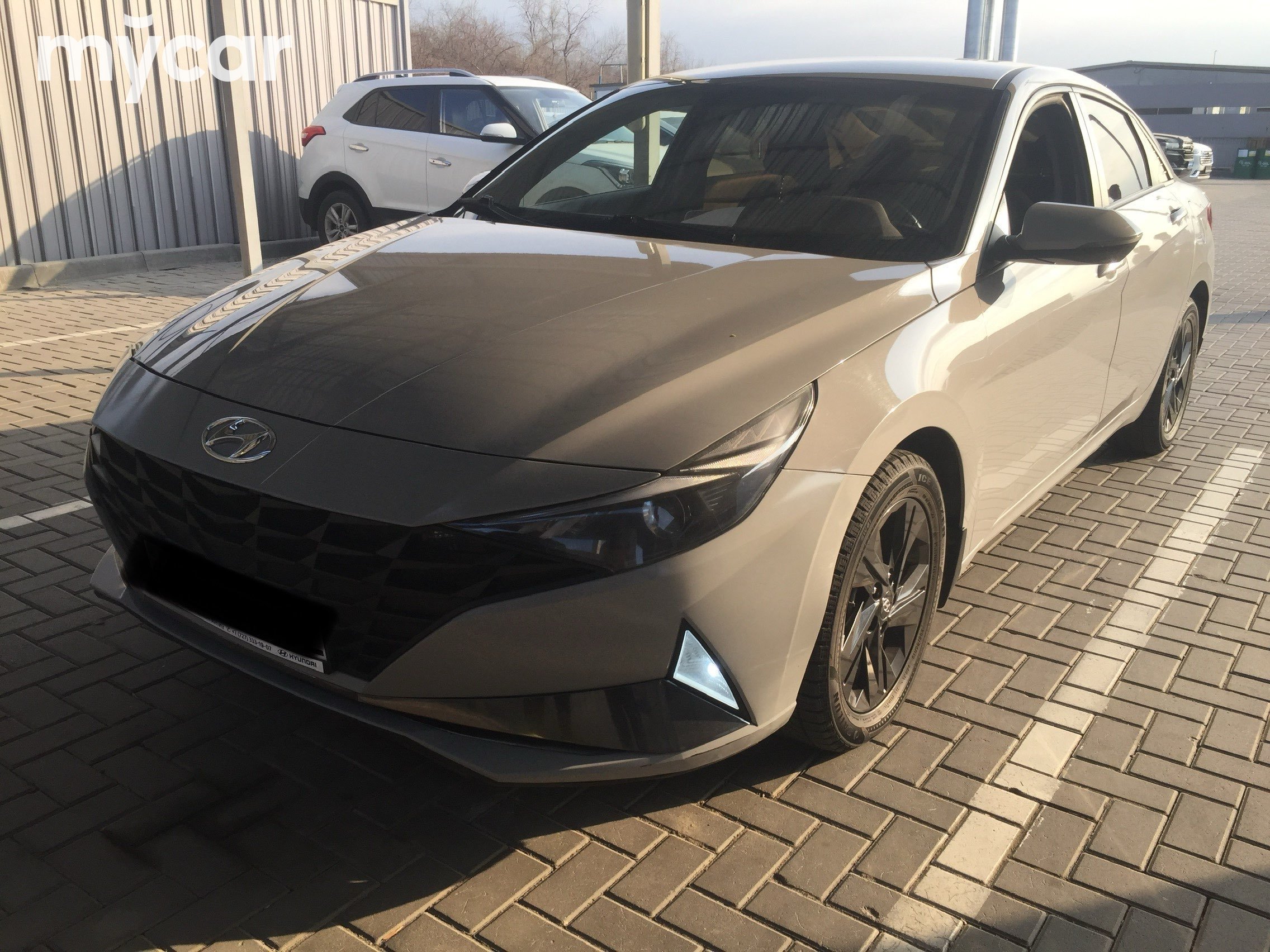 Hyundai Elantra 2021